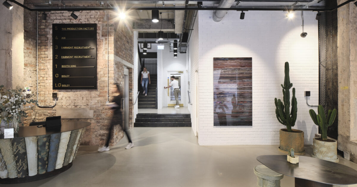 Calico Sheila Bird Studio calico-sheila-bird-studio