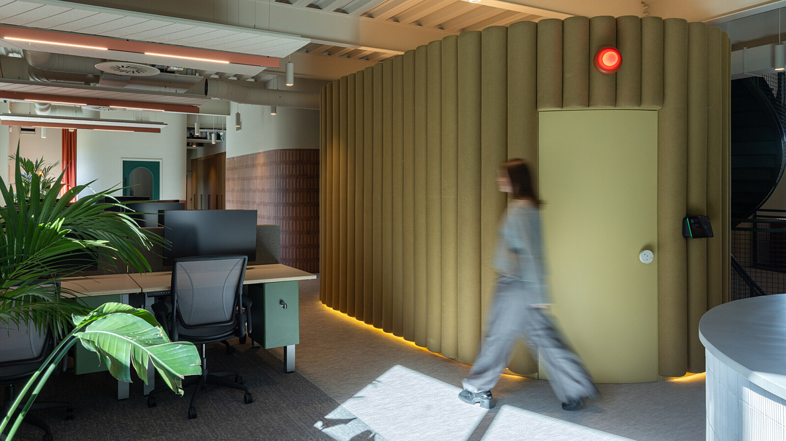 TMT Group Interior 19